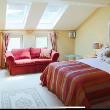 Atlantic Lodge Guest house *